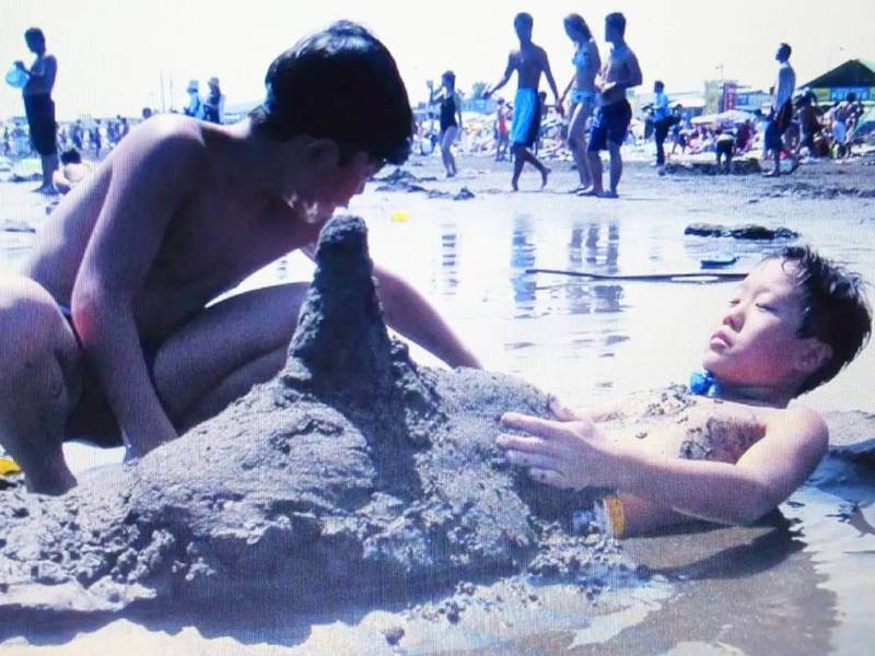 元アイドル!? ボディビル日本王者の双子兄貴の物語(第1回)