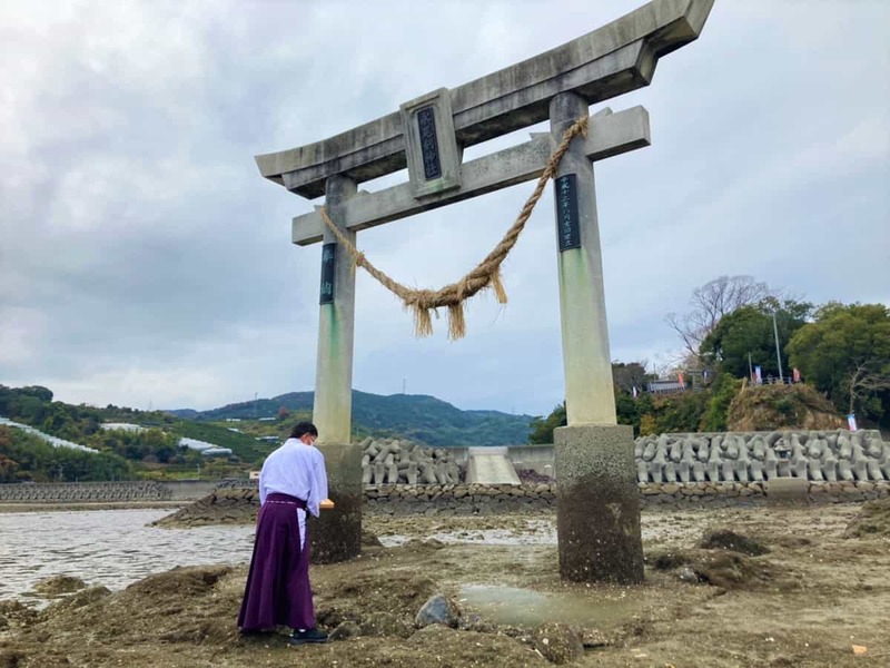 まさに今行かなきゃ！1年に1回の絶景が見られる「永尾剱神社」で始まった願いを届ける取り組みをご紹介します。