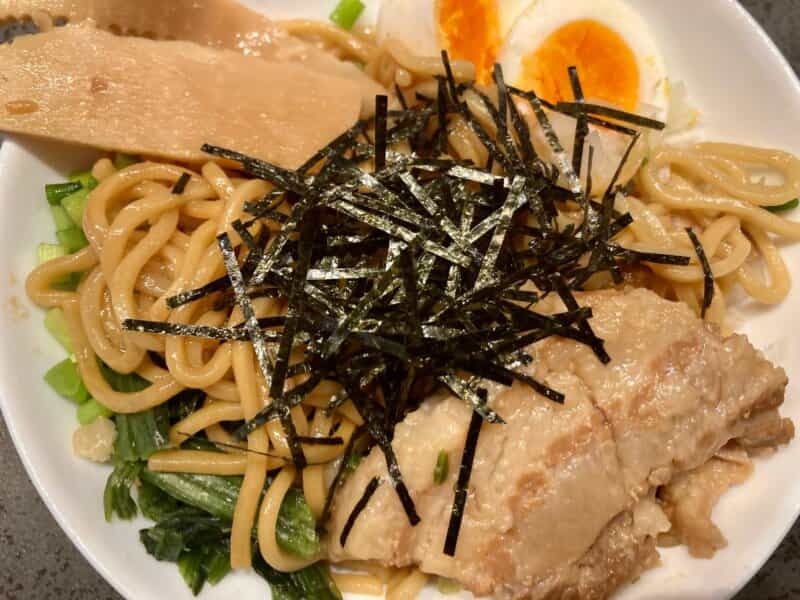 ラーメンの自販機がっ?!『口樂』に自販機が設置されたので買ってみた