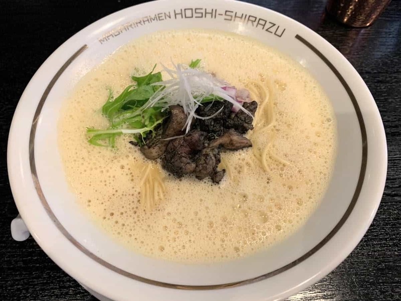 西宮北口駅すぐ昼限定マガリラーメン「星知ラズ 西宮北口店」で「鶏白湯soba」を食べてきた【にしつーグルメ】