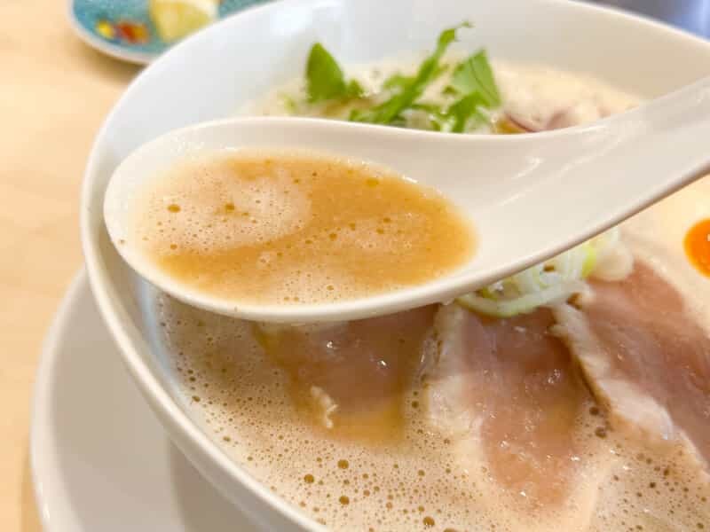 西八王子駅前に話題のラーメン新店『鶏白湯そば 伊東』がオープン！