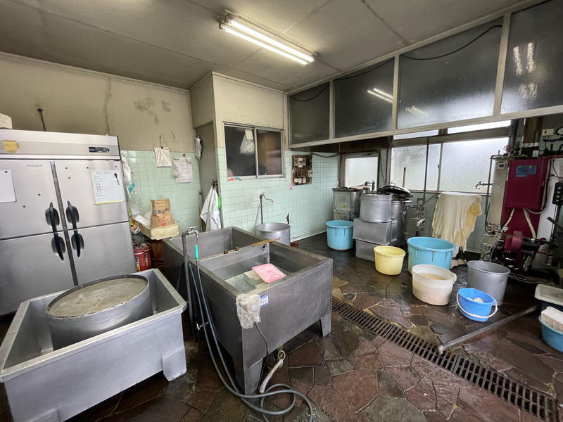 豆腐だけじゃない！おから焼きドーナツが買える『安井豆腐店』