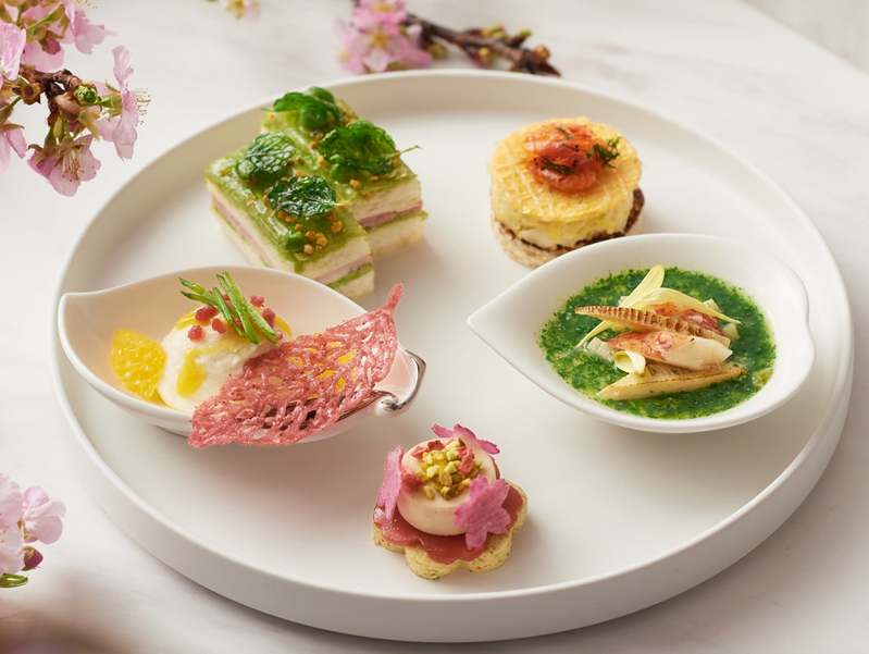 【フォーシーズンズホテル東京大手町】桜シーズン到来、ホテルで麗しのお花見を