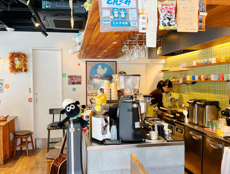 温かみのある空間で味わう本格コーヒー『コーヒーショップ キャメロット』