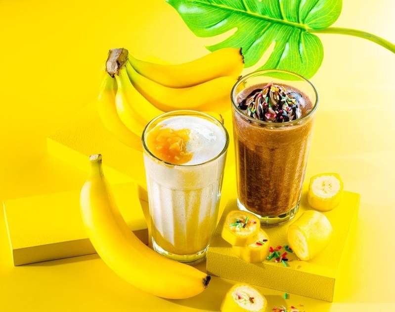 幅広い世代に親しまれている「プリン」と「バナナ」をテーマにした新商品が登場 なめらか食感とカラメルがまるでプリンなプレミアムチョコクロ、「フレッシュ!」「まるごと」にこだわりつくしたバナナのドリンク