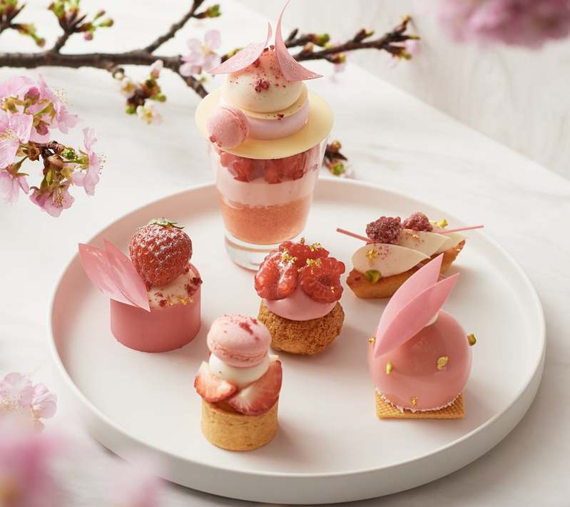 【フォーシーズンズホテル東京大手町】桜シーズン到来、ホテルで麗しのお花見を