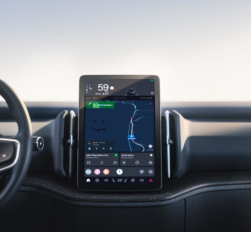 斬新なスタイルながらボルボらしさも散りばめられたデザインが魅力的! BEVのコンパクトSUV「ボルボEX30」発表
