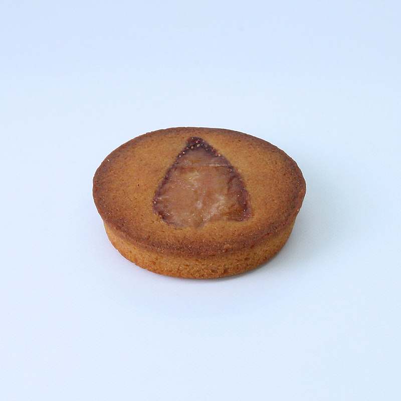 【シニフィアン シニフィエ】たかみくらファームのドライいちごを使ったフィナンシェをスタート。母の日のギフトにおすすめです。