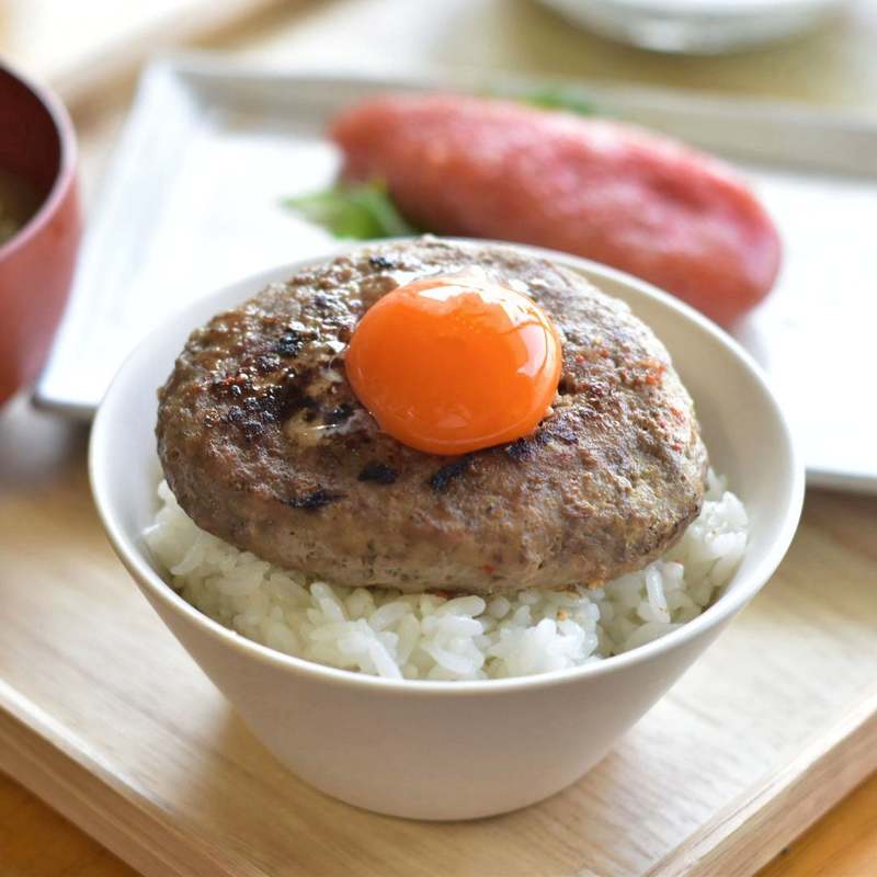 京都のブランド肉「京都肉」と「京丹波高原豚」を100％使用、添加物不使用の【モリタ屋の無添加ハンバーグ】と【京のめんたい】のセット新発売