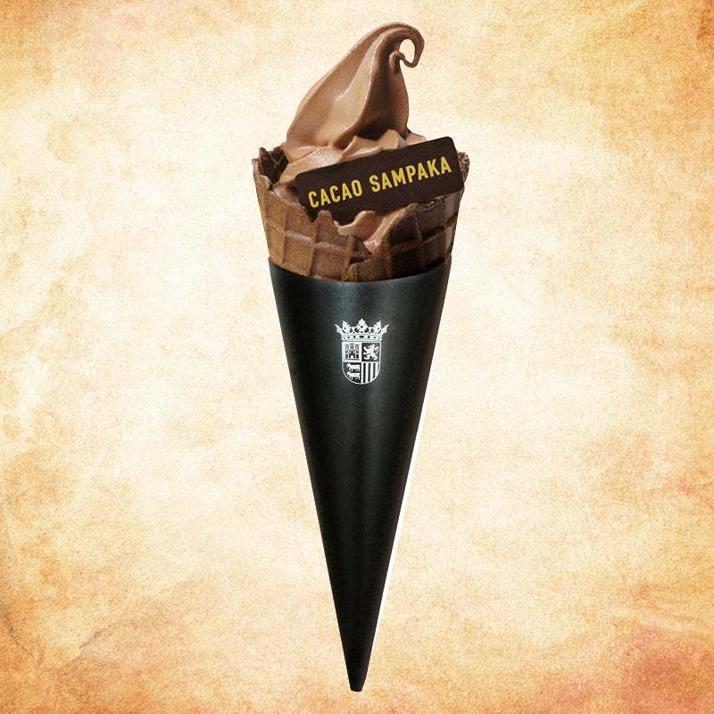 私たちを虜にするチョコレートはとてもエモーショナル。美しいルックス、芳しい香り、深く豊かな味わいの「along with emotions」を銀座三越で探して。