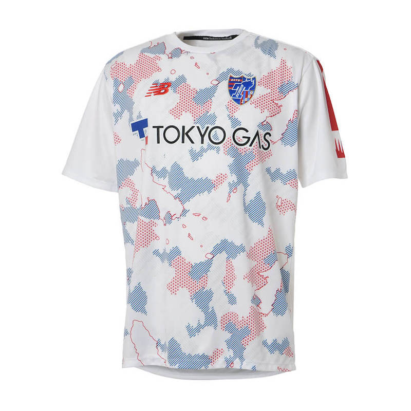 「ニューバランス」が「FC東京」の限定アパレルやアクセを発売