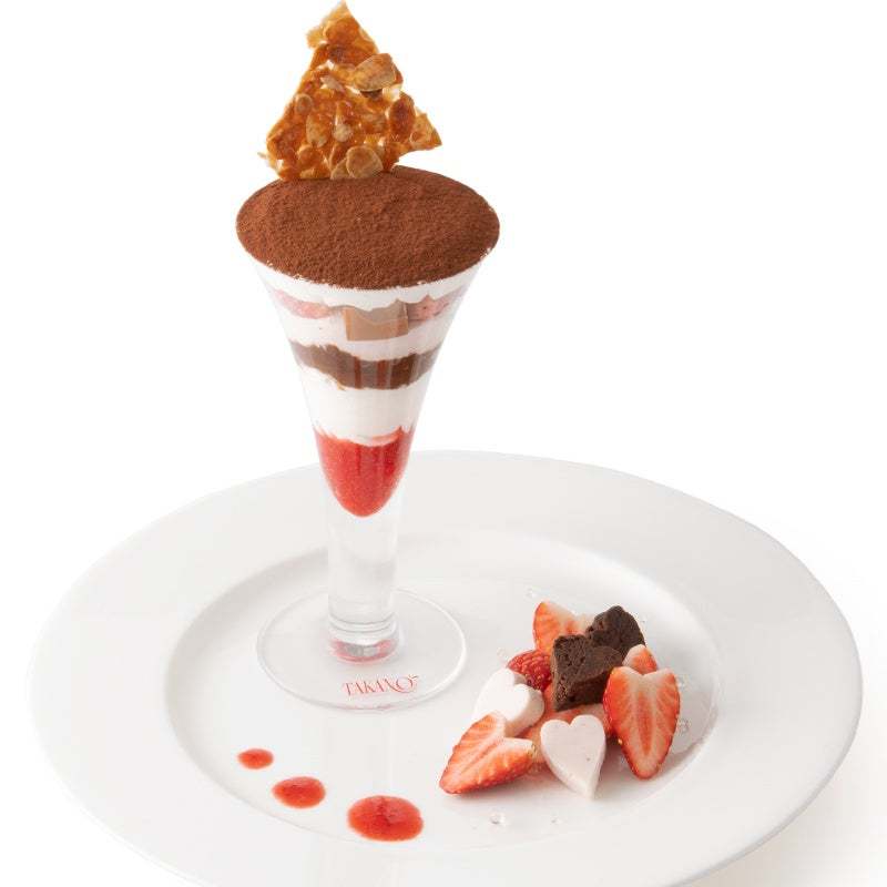 【タカノフルーツパーラー】バレンタインはチョコと苺の組み合わせでスイートな時間を。