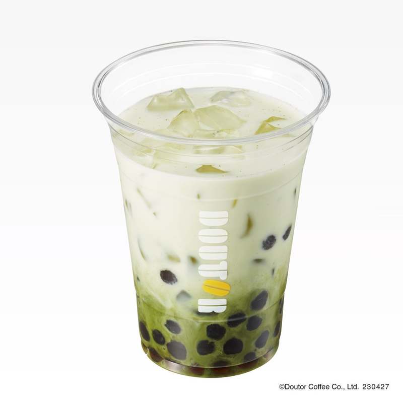 ドトールコーヒーショップで4月27日(木)より きなこホイップ使用の新作タピオカが登場! ピーチの味わいのヨーグルンや、チーズ好き必須のカルツォーネも同日発売