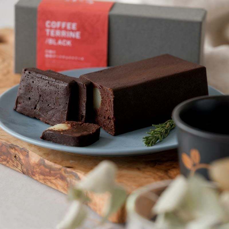 【チョコ、あん、珈琲の極上マリアージュ】「イニックコーヒー」と「アンパティスリー七日」のコラボレーションテリーヌ新発売。優雅な午後のコーヒーブレイクを、母の日に贈りませんか。
