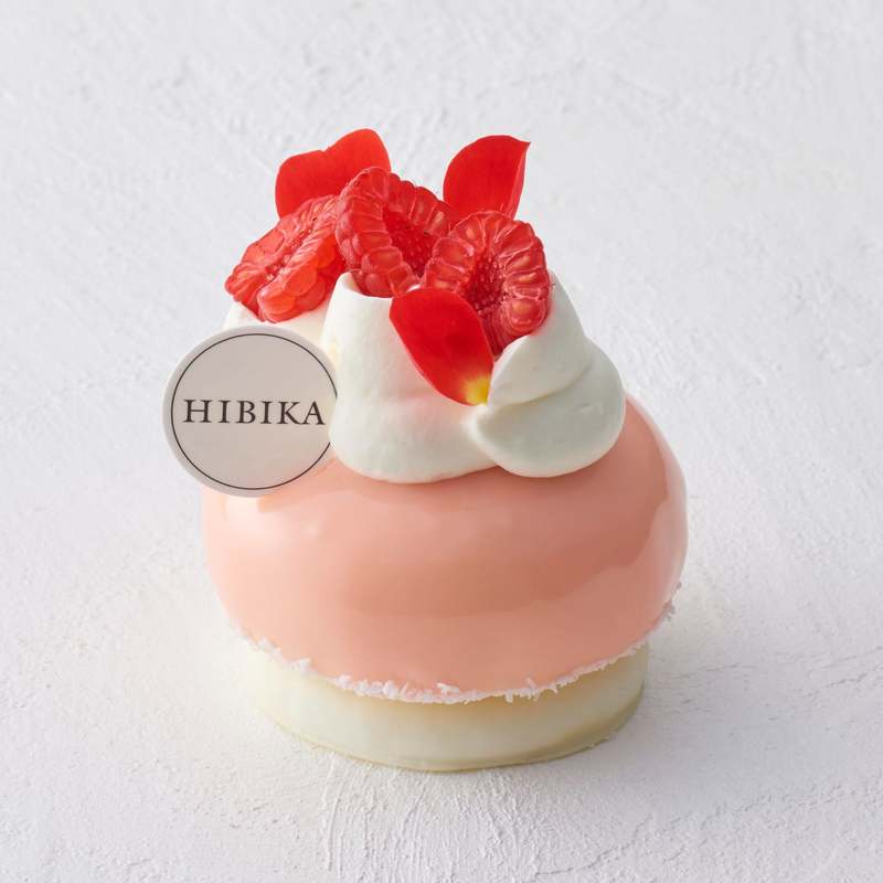 四季菓子の店 HIBIKA（ひびか）は、 3月1日（水）より季節の彩り豊かな“春のケーキ”を販売します。