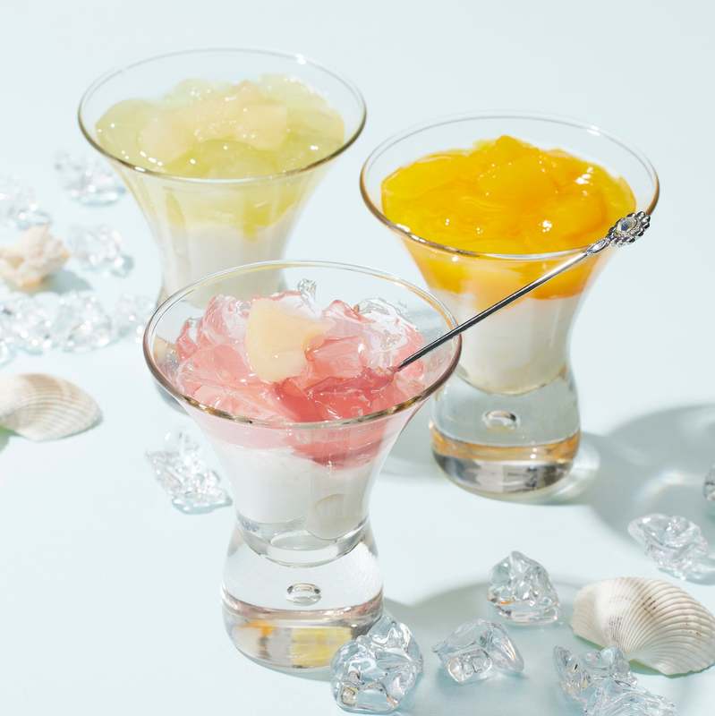 暑い日に食べたい夏限定ショコラやひんやりスイーツがショコラ専門店「ベルアメール」より登場。母の日をイメージした華やかなショコラやケーキも期間限定でお届けします。