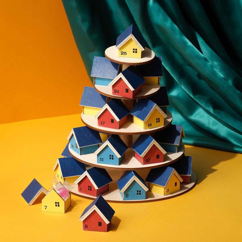 海外のクリスマスマーケット気分を味わおう!クリスマスアイテムが続々登場