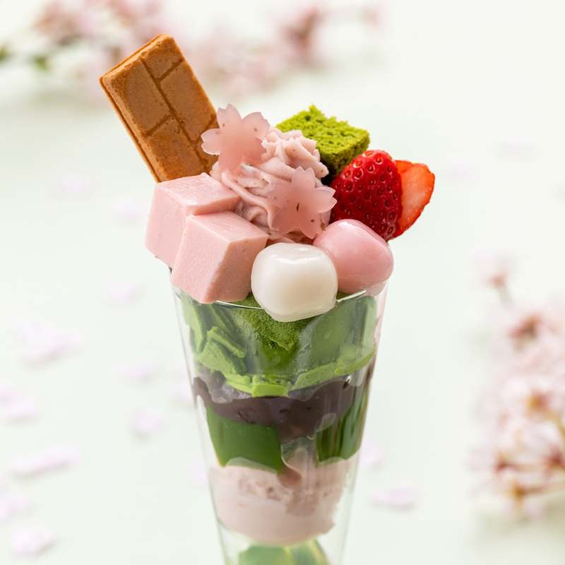 【桜と抹茶が織りなす「春スイーツ」特集】売り切れが絶えない幻のスイーツ「Petitパフェ花咲」等、4月下旬まで味わえる限定商品を販売中!