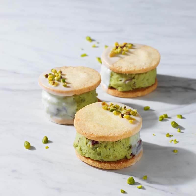 チーズスイーツ専門店 Now on Cheese♪で大人気のレアチーズサンド濃厚チーズフレーバーがパワーアップして登場！ルミネ新宿限定　『レアチーズサンド・ブルーチーズ＆フィグ』
