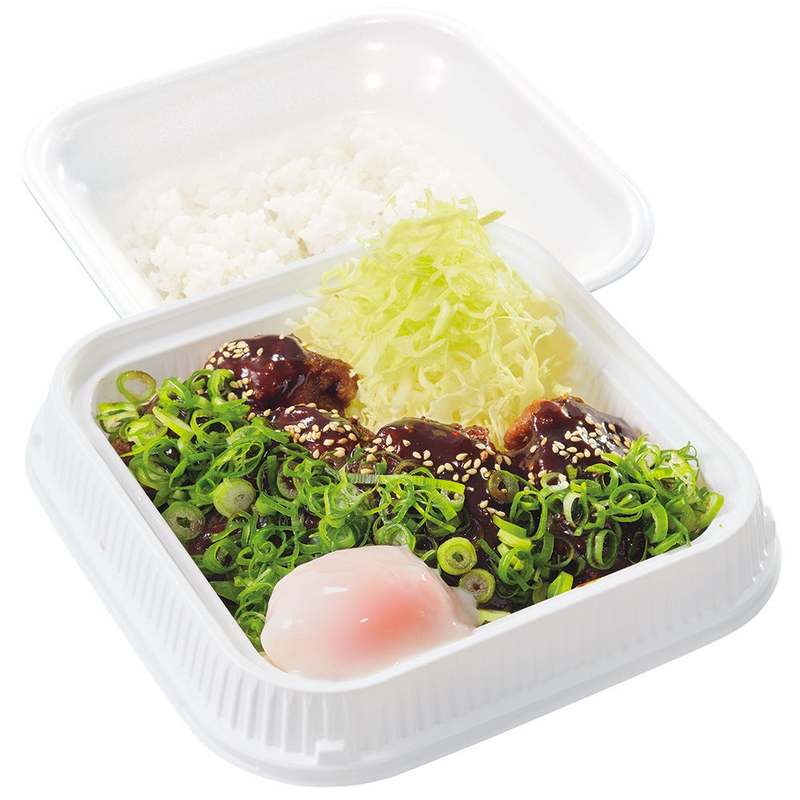 【八丁味噌】ごはんがすすむ「鉄板 ねぎ味噌からあげ定食」からやまに新登場!
