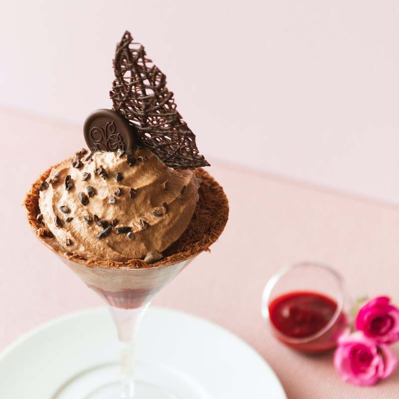 海辺で楽しむクラフトチョコレートのかき氷。横浜ハンマーヘッド「VANILLABEANS THE ROASTERY」限定スイーツ6月1日(木)から第一弾開始!