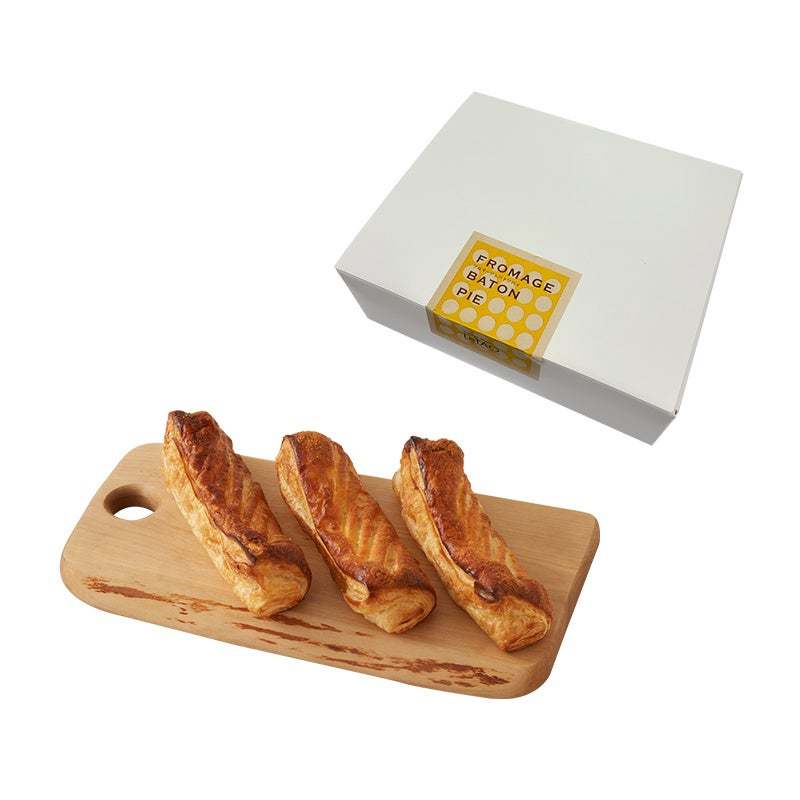 【ルタオ新千歳空港店】通信販売で人気「フロマージュバトンパイ」が期間限定登場!