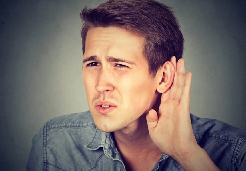 耳にダメージを蓄積させるスマホ難聴が増加傾向！　聴覚を守るためにできること