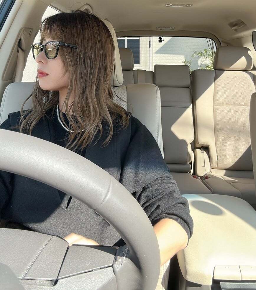子供のころからの夢は”ランクルプラドに乗る事”♡旅行やキャンプ、ドライブが趣味のパティシエ美女