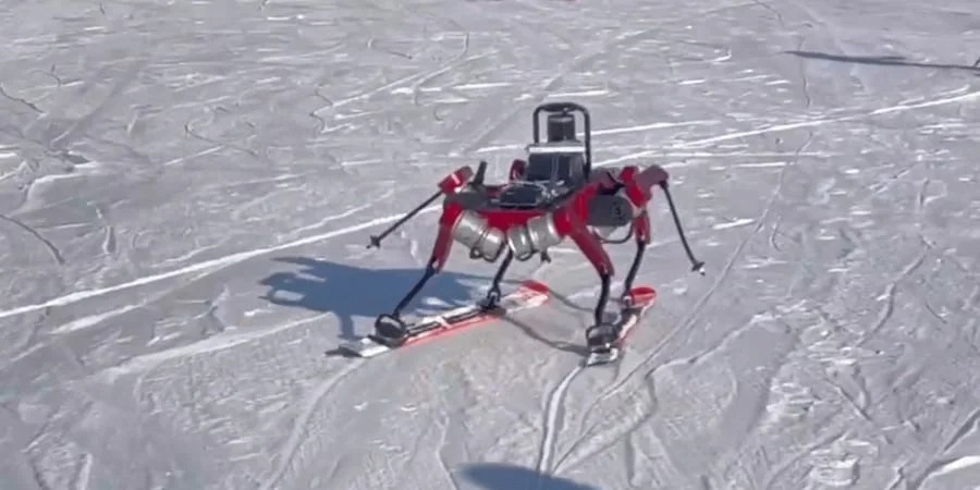 優雅にゲレンデを滑走する「スキーロボット」が登場