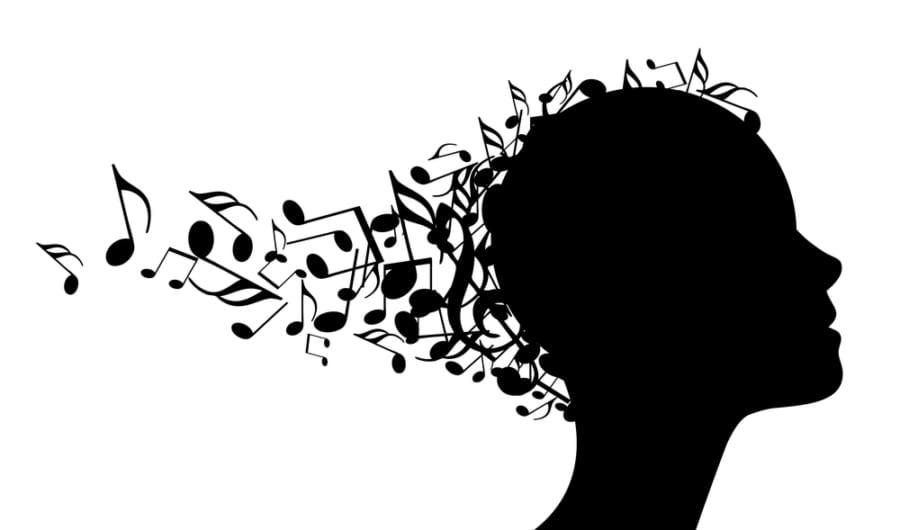 寝る前に音楽を聴くと脳がメロディを処理し続けて睡眠の質が下がる可能性がある