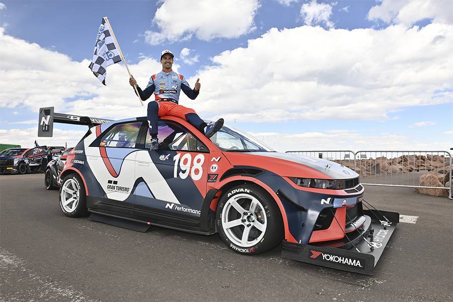 ヒョンデ・エラントラがニュル24時間でクラス優勝。IONIQ5Nはパイクスピークでタイムチャレンジ