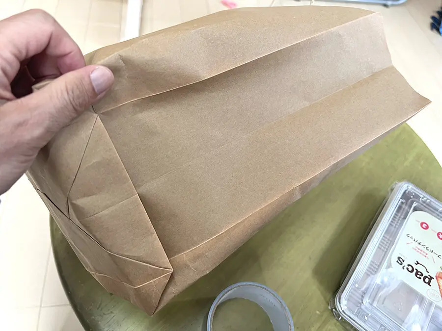 警視庁オススメ!弁当を紙袋に入れても倒れないようにする方法をやってみた