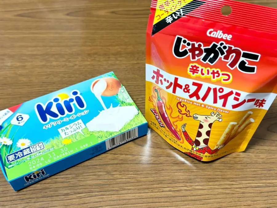 ちいかわ作者が紹介していた「じゃがりこホット＆スパイシー味＋Kiriクリームチーズ」試してみた