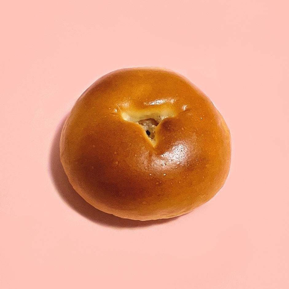 【新商品】小学生考案の「たらこあんぱん」を発売！“ たらこ×白餡 ”のオリジナル餡を使用した今までにないあんぱんを木村屋直営店にて2023年5月1日発売