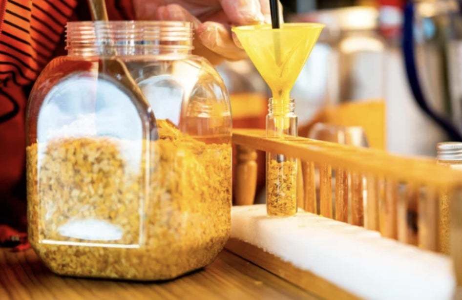 料理ごとに使い分けられる唐辛子の調味料「1KAKU」をMakuake限定で発売開始