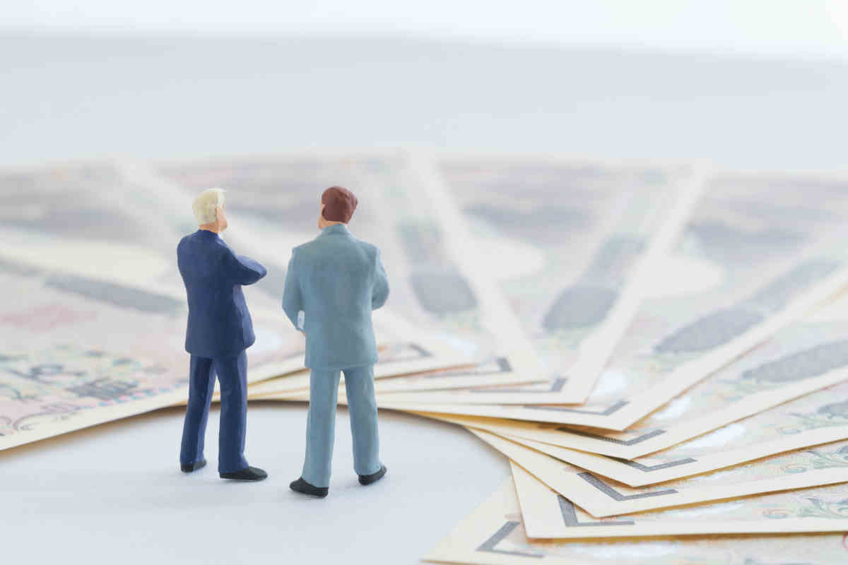 つみたてNISAとiDeCo（イデコ）の賢い併用方法　制度の違いやメリット・デメリットも解説